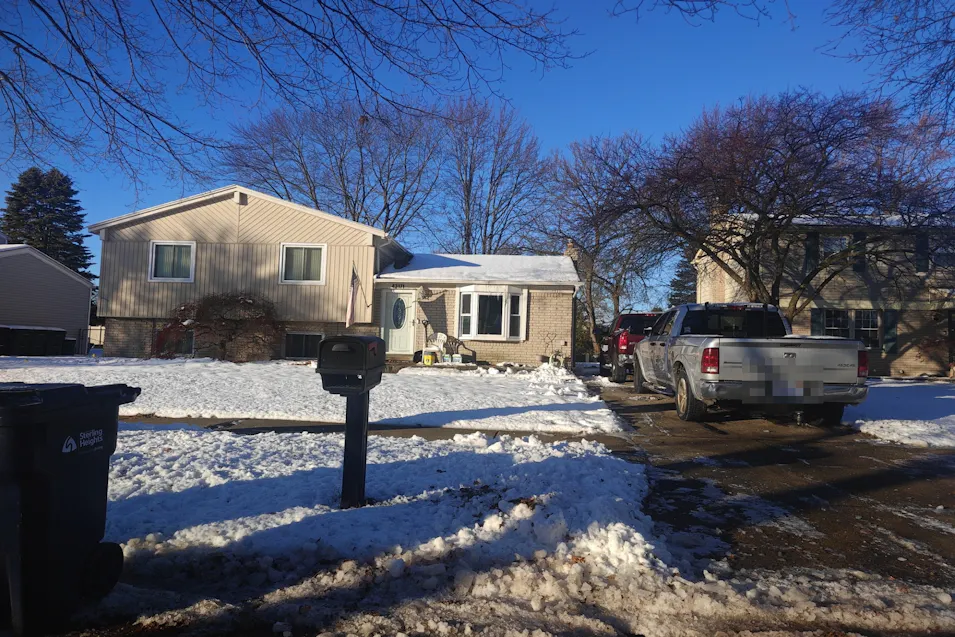 43171 Hartwick Dr Sterling Heights, MI 48313-1927, Macomb County