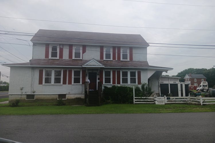 92 S Governor Printz Essington, PA 19029, Delaware County