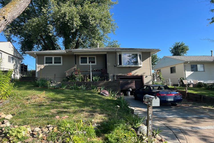 1510 14th Ave SW Cedar Rapids, IA 52404, Linn County