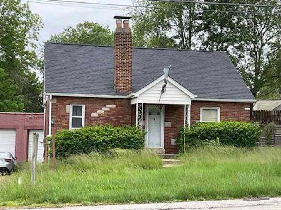 900 S Belt W Belleville, IL 62220, St. Clair County