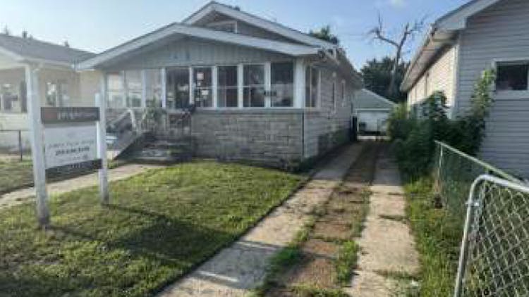 422 165th Street Hammond, IN 46324, Lake County