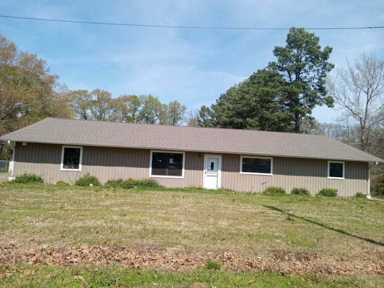 324 W 9th St De Witt, AR 72042, Arkansas County