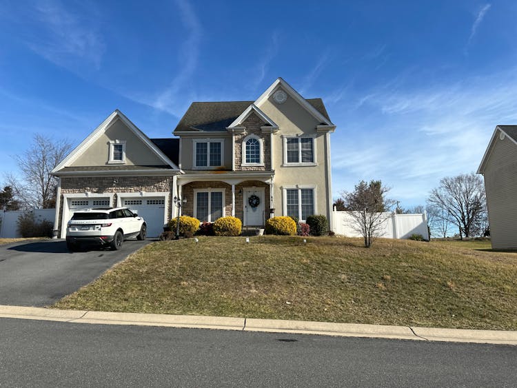 17 Foxcrest Ridge Staunton, VA 24401, Staunton City County