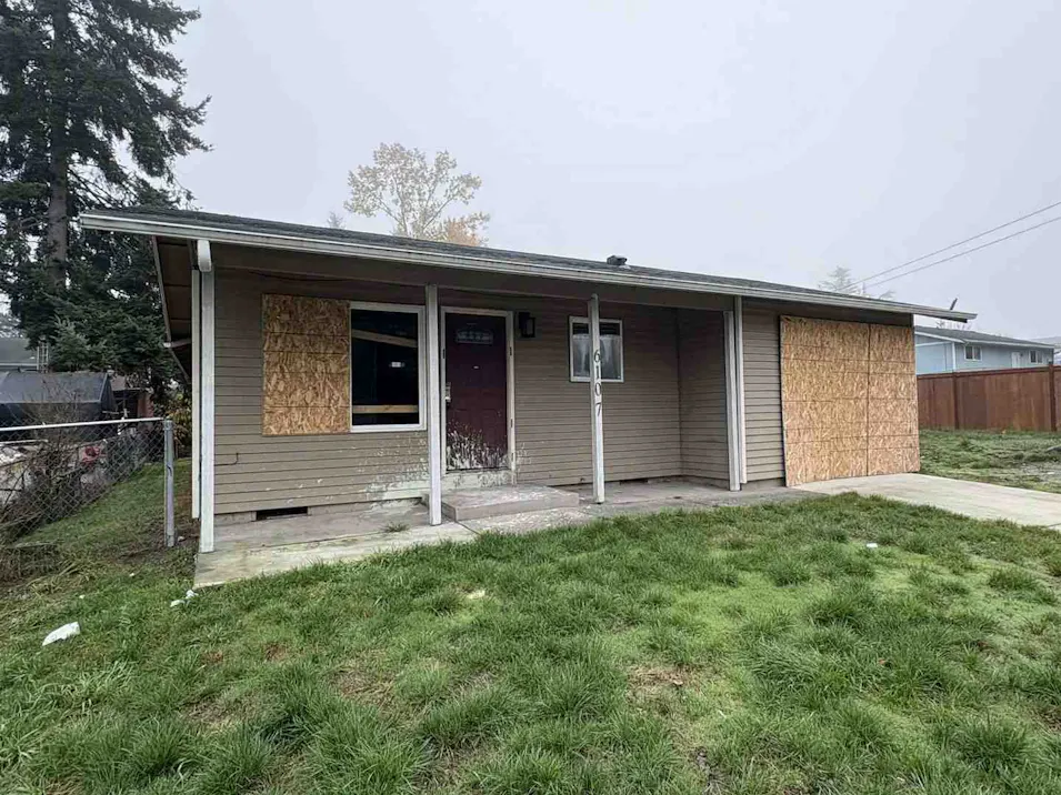 6107 E M St Tacoma, WA 98404, Pierce County