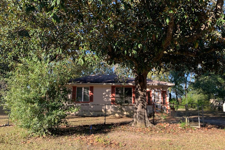 215 E 3rd Ave Crestview, FL 32536, Okaloosa County