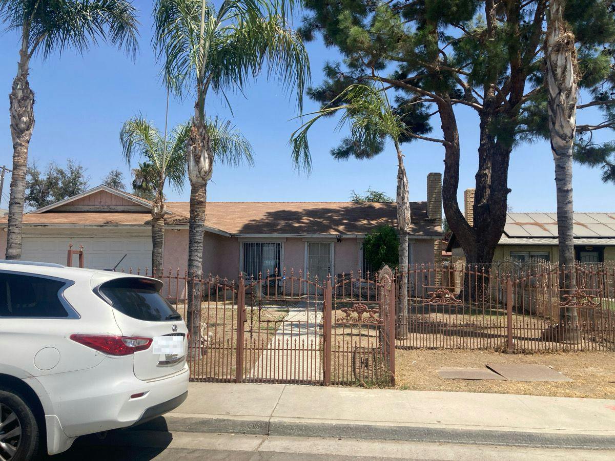 Jonah St, Bakersfield, CA 93307