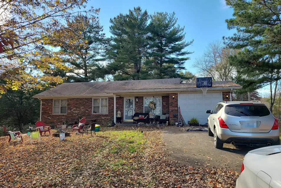 797 West Road Russell Springs, KY 42642, Russell County