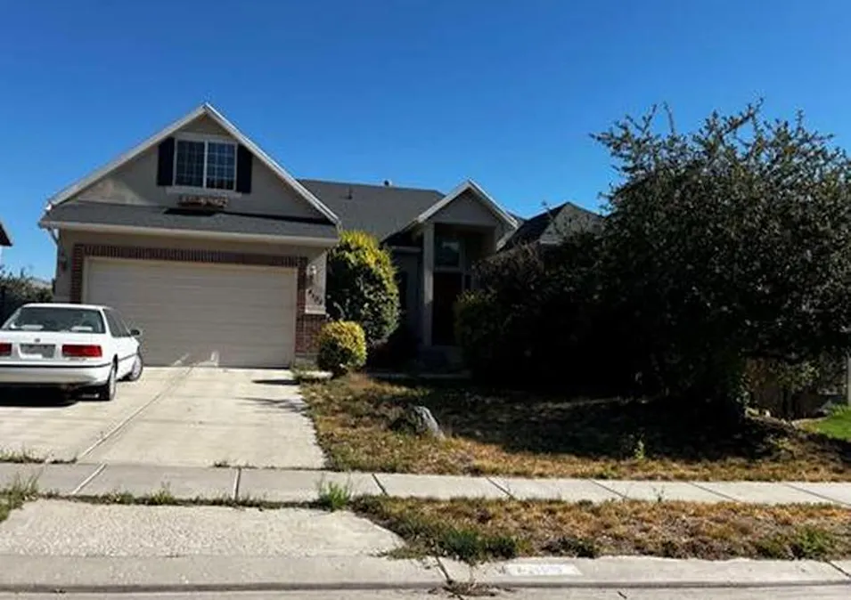 4105 E Comanche St Eagle Mountain, UT 84005, Utah County