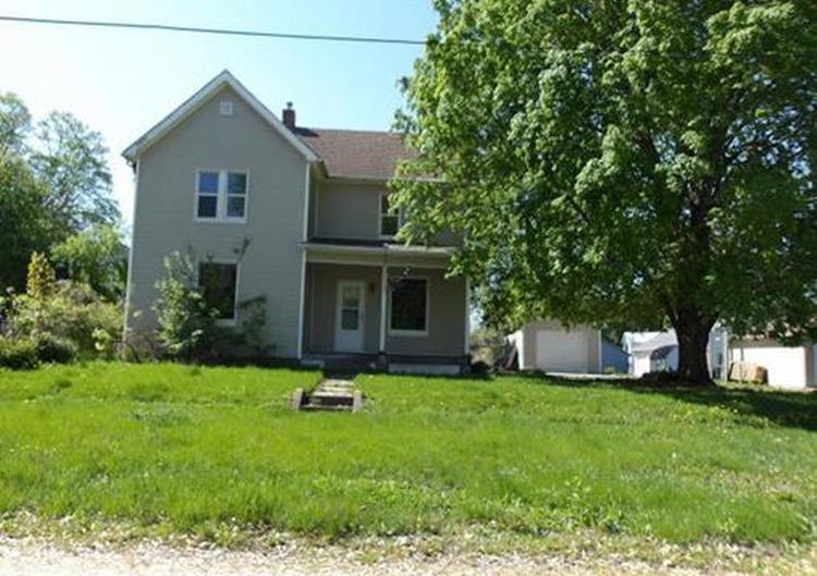 207 E Jayne St Lone Tree, IA 52755, Johnson County