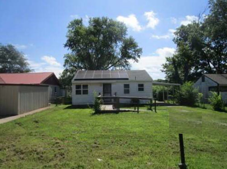 104 N Shawnee Ave Dewey, OK 74029, Washington County