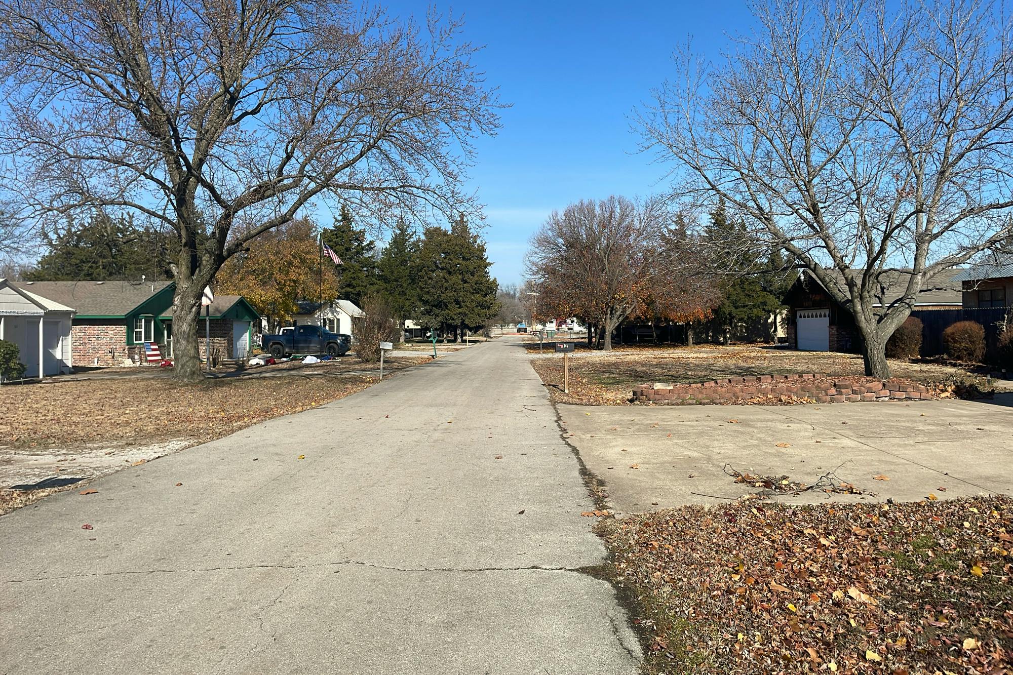 Shawnee Ave, Dewey, OK 74029