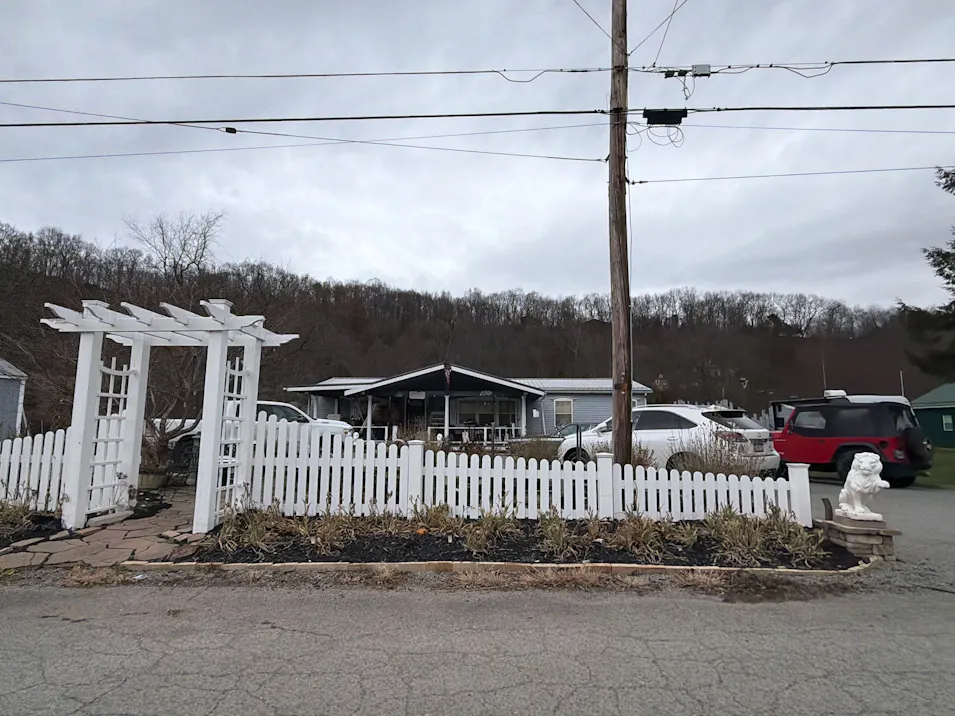 513 5th St Darlington, PA 16115, Beaver County