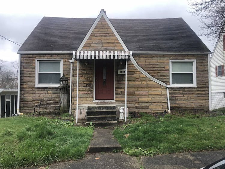 3624 Marlamont Way Weirton, WV 26062, Hancock County