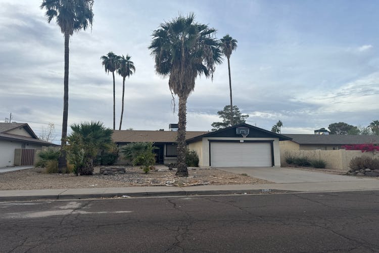 1123 E Bell De Mar Dr Tempe, AZ 85283, Maricopa County