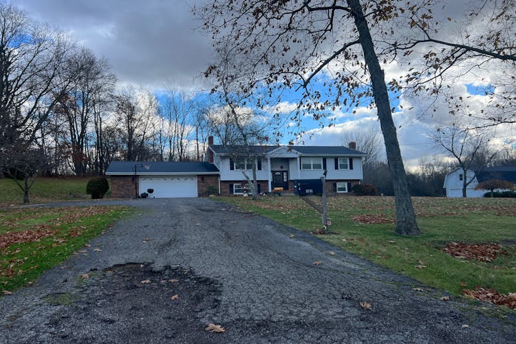 9761 Brown Rd Springport, MI 49284, Jackson County