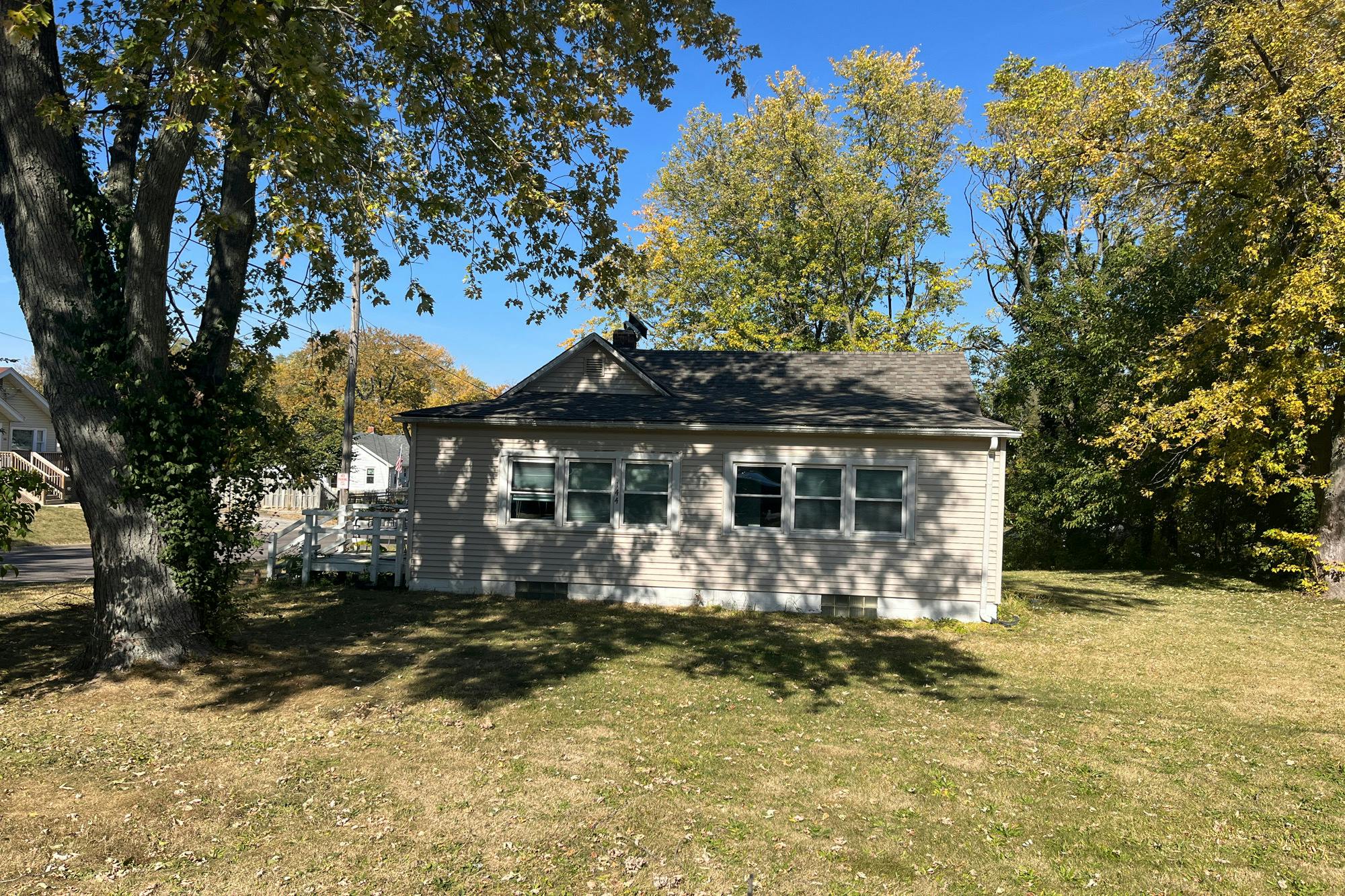 Crescent Ave, East Peoria, IL 61611