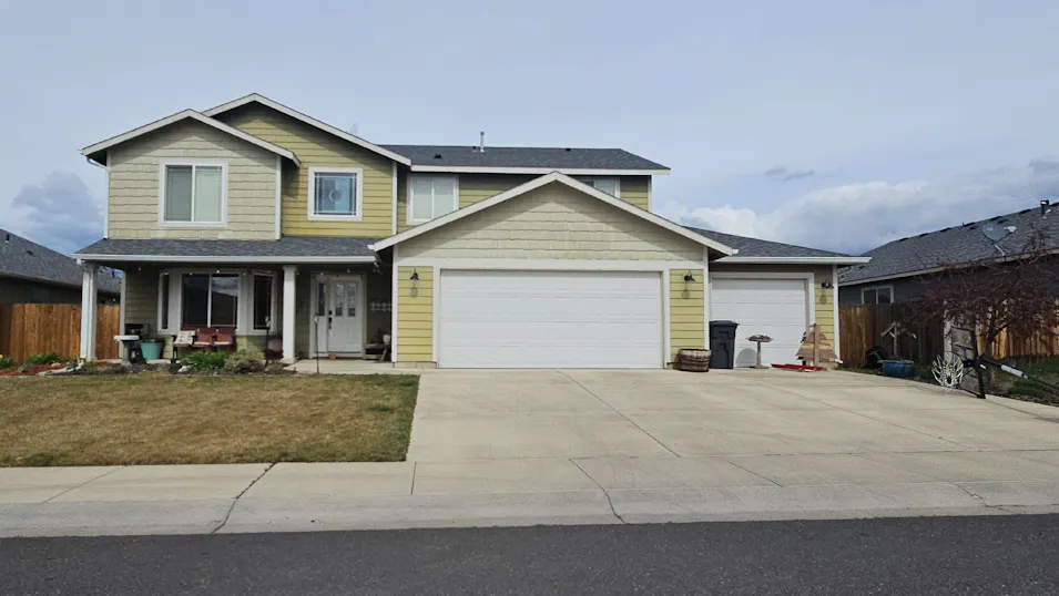 805 Citra Ave Moxee, WA 98936, Yakima County