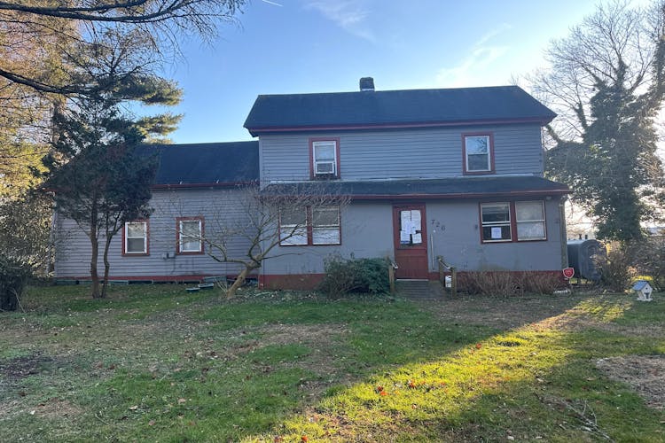 726 Weymouth Rd, Vineland, NJ, 08360, USA