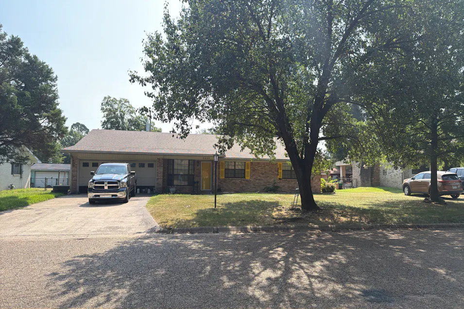 2906 Grand Ave Texarkana, AR 71854, Miller County