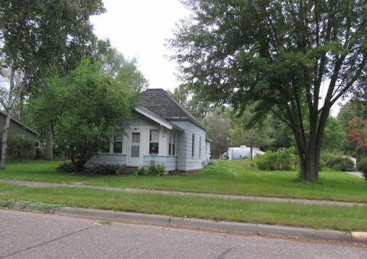 213 7th St NE Little Falls, MN 56345, Morrison County