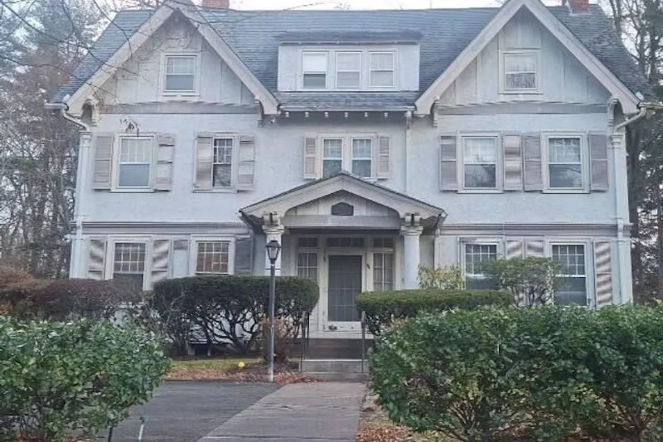 34 Scarborough Street Hartford, CT 06105, Hartford County