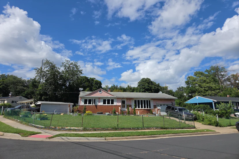 10 Brookside Rd