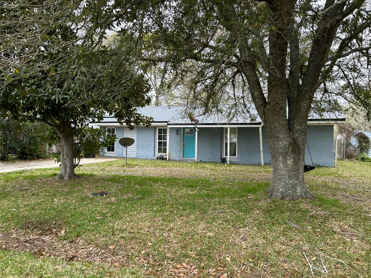 Iowa Ave, Lake Arthur, LA 70549