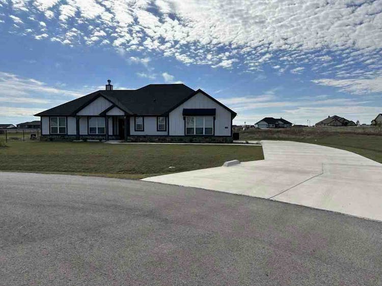 145 Prairie Meadows Ct New Fairview, TX 76078, Wise County