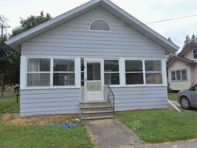 610 7th St Jackson, MI 49203, Jackson County