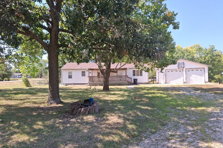 703 N 1st St Westmoreland, KS 66549, Pottawatomie County