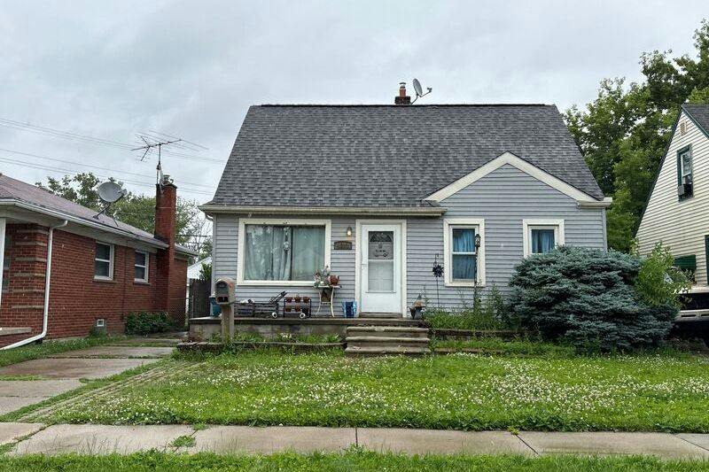 Lafayette Blvd, Lincoln Park, MI 48146