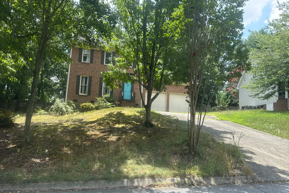 1 Black Knob Ct Greenville, SC 29609, Greenville County