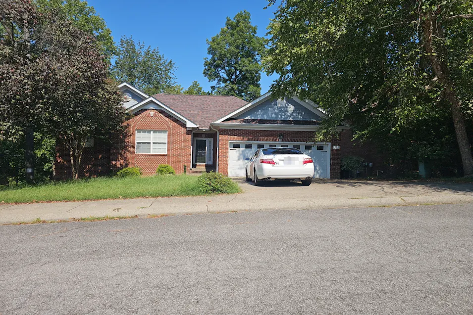 713 Courtland Avenue Clarksville, TN 37043, Montgomery County