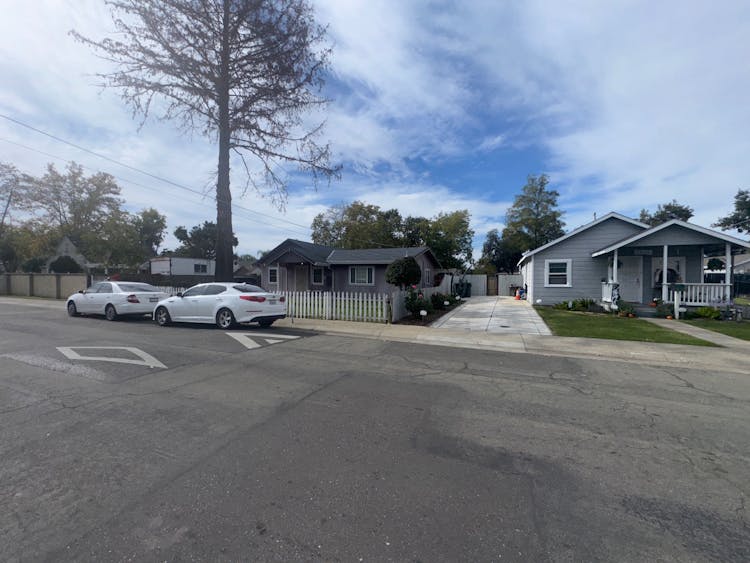 2825 Branch St Sacramento, CA 95815, Sacramento County