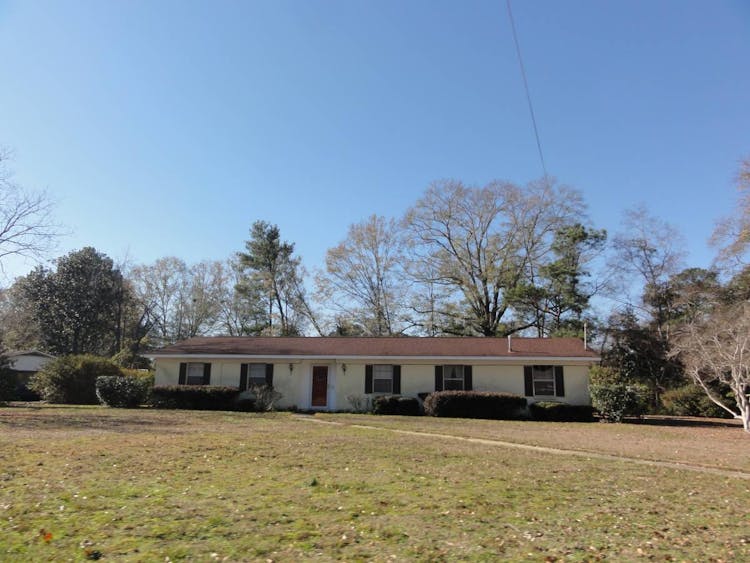 111 Avalon St Brewton, AL 36426, Escambia County
