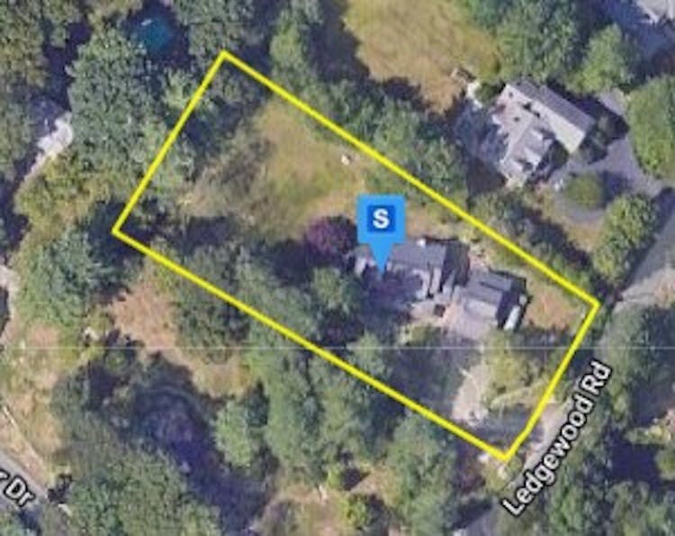 35 Ledgewood Rd Weston, MA 02493, Middlesex County