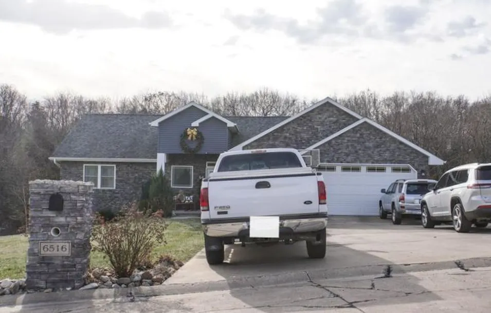 6516 N Stone Ridge Quincy, IL 62305, Adams County