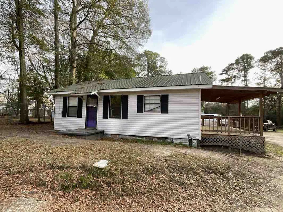 100 Delhi St Andalusia, AL 36420, Covington County