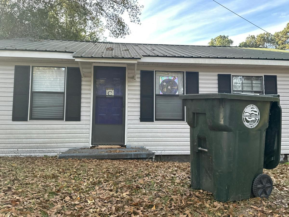 Delhi St, Andalusia, AL 36420