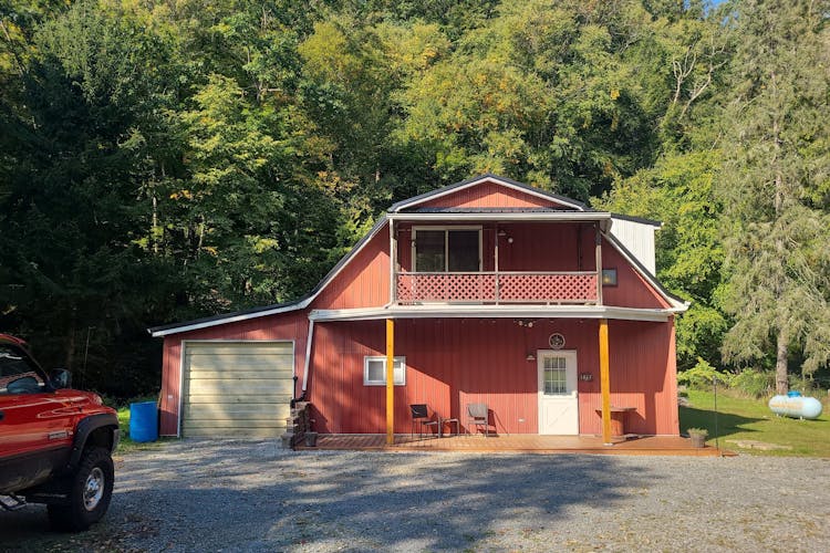 1463 Riverside Dr Oil City, PA 16301, Venango County