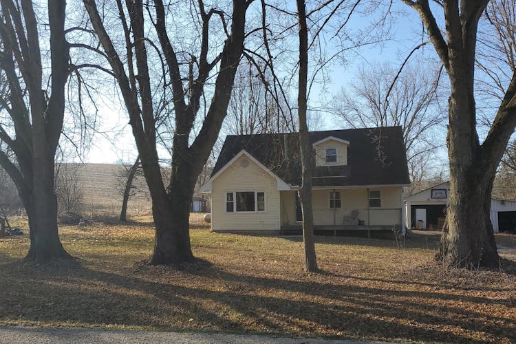 14416 3 Mile Rd Savanna, IL 61074, Carroll County