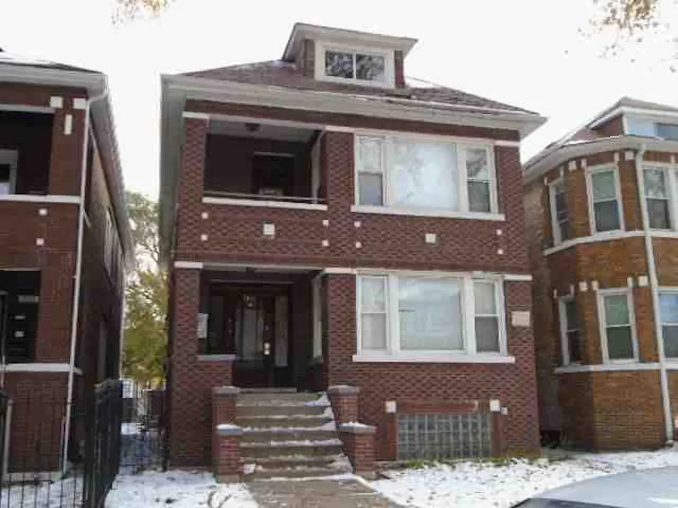 7033 S Rockwell St Chicago, IL 60629, Cook County