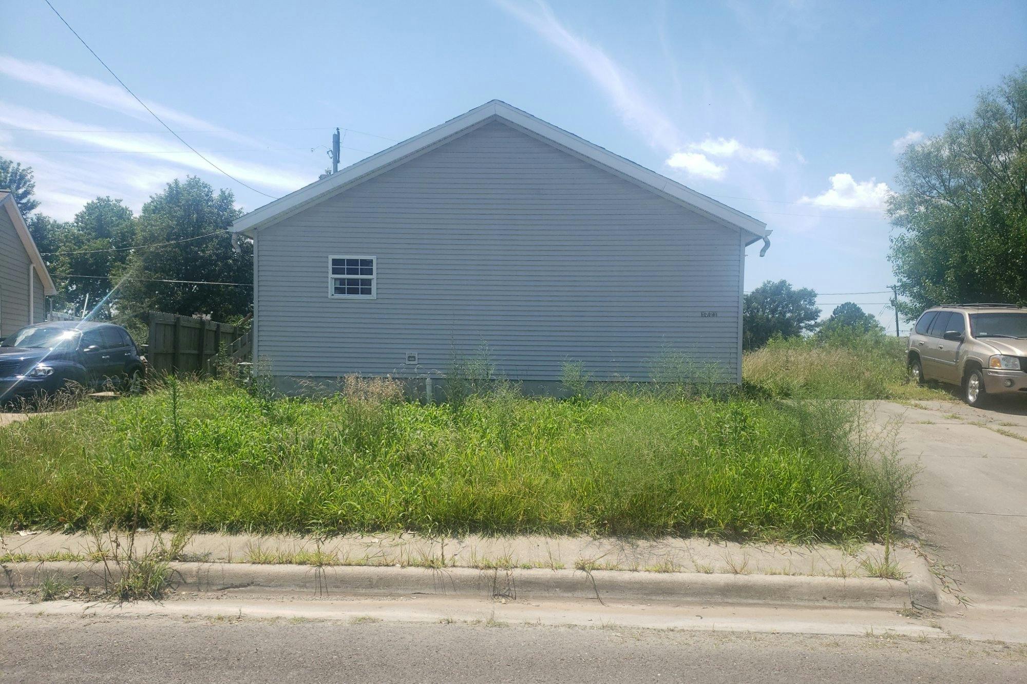 72nd Pl, Topeka, KS 66619