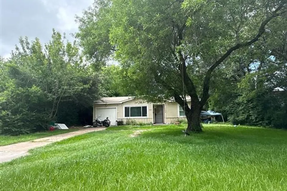 1112 16th Avenue North Texas City, TX 77590, Galveston County