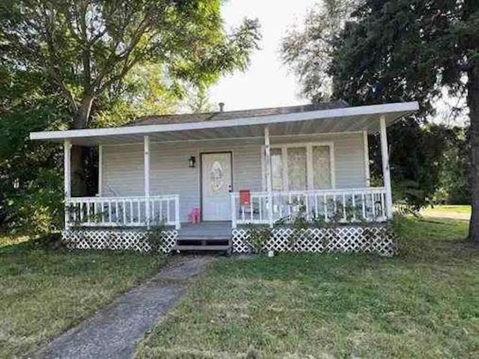 113 N Pearl St Willow Springs, IL 60480, Cook County