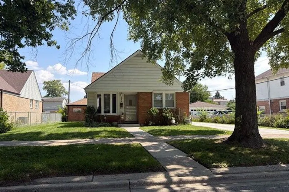 2075 North 18th Avenue Melrose Park, IL 60160, Cook County