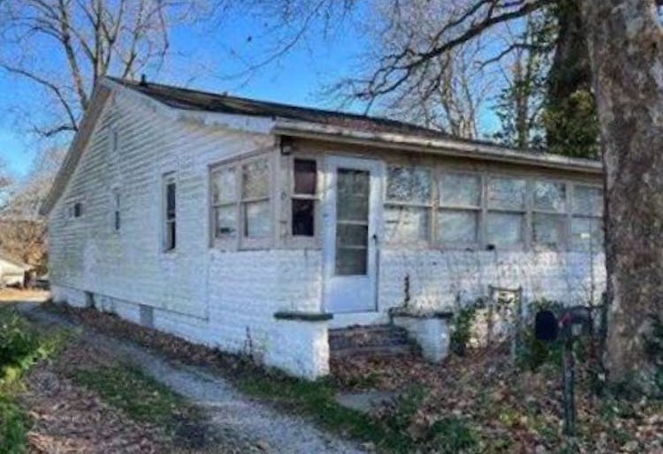 607 Anderson St Alton, IL, 62002, USA