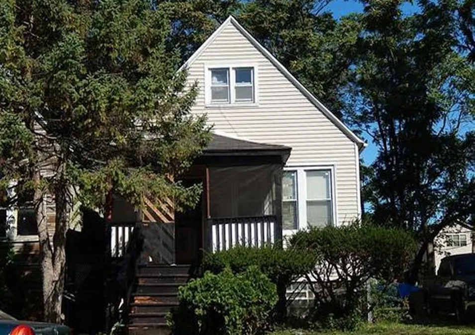 656 W 116th St Chicago, IL 60628, Cook County