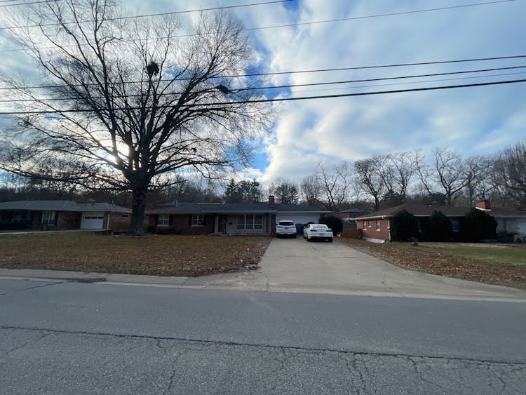 922 Southwest Boulevard Jefferson City, MO 65109, Cole County