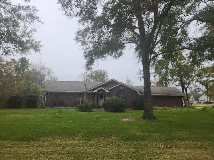 10 Autumn Oaks Baytown, TX 77521, Harris County